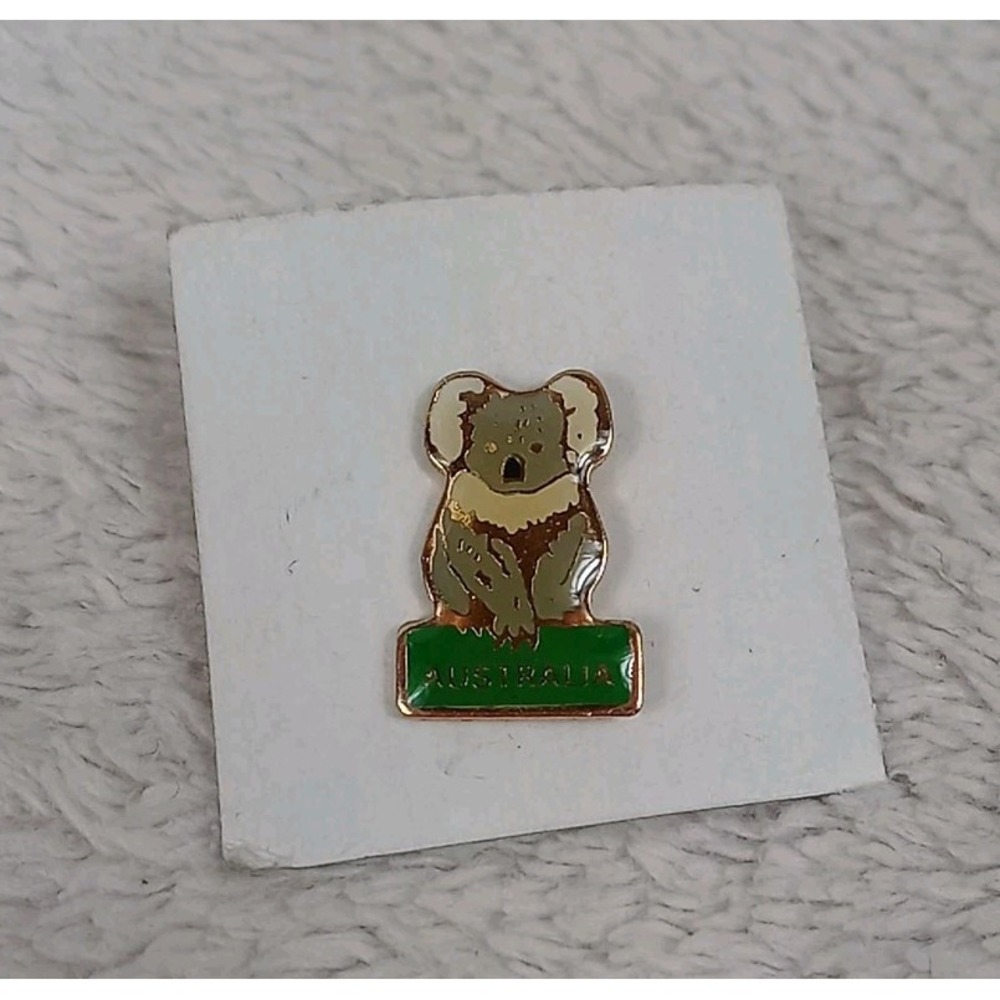 Vintage Australia Koala Lapel Pin Small Koala‎ Bear Hat Pin Collectable Badge